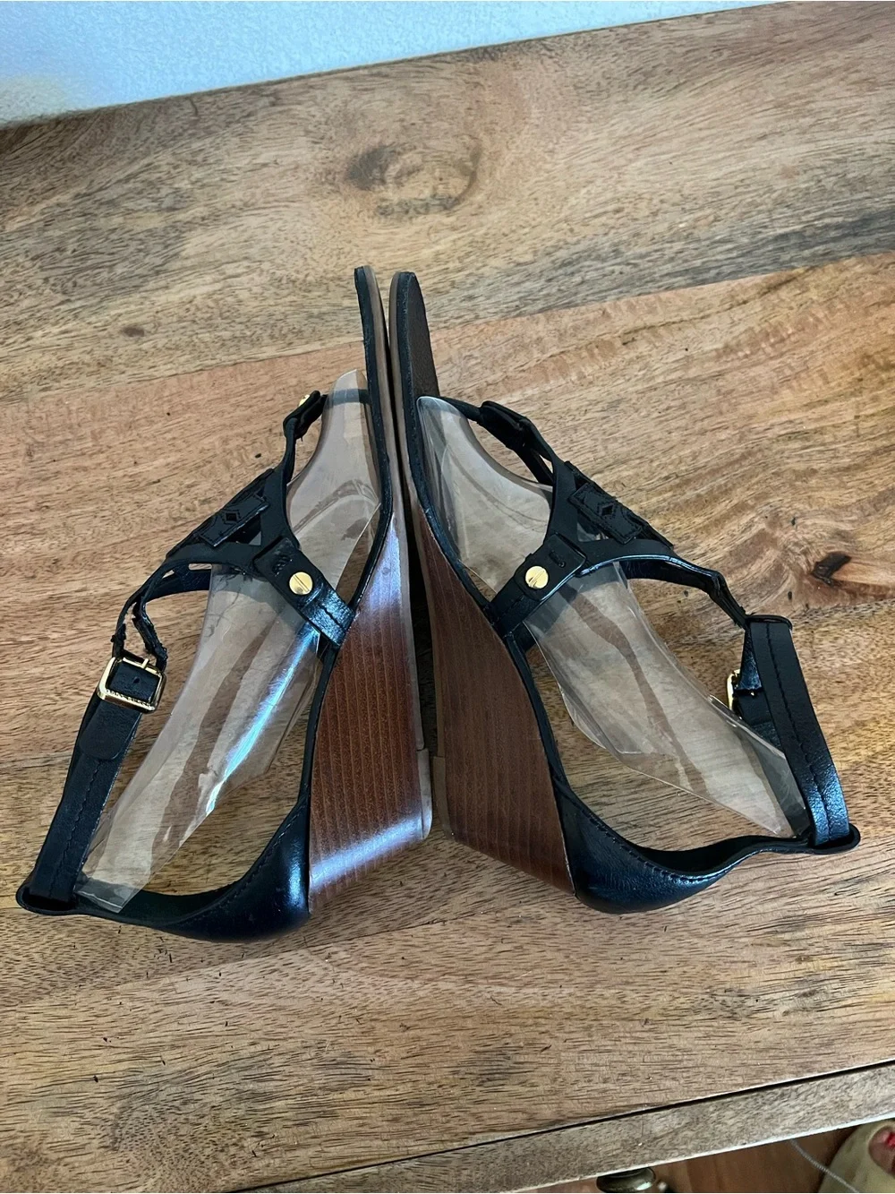 Tory Burch Miller  Black Leather Wedge Strappy Sandal Size 6M
